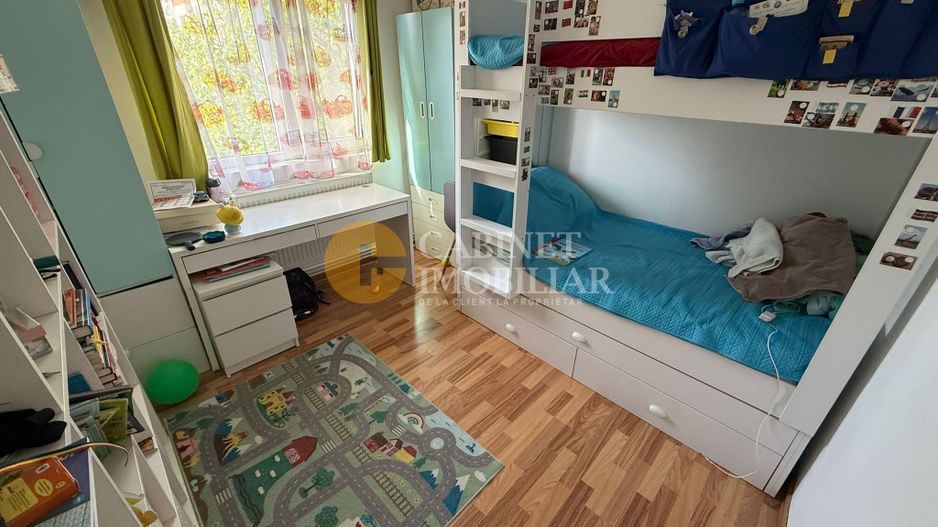3 Camere Decomandat - Etaj 2  - Zona Galata/ Biserica Galbena - Poză 3