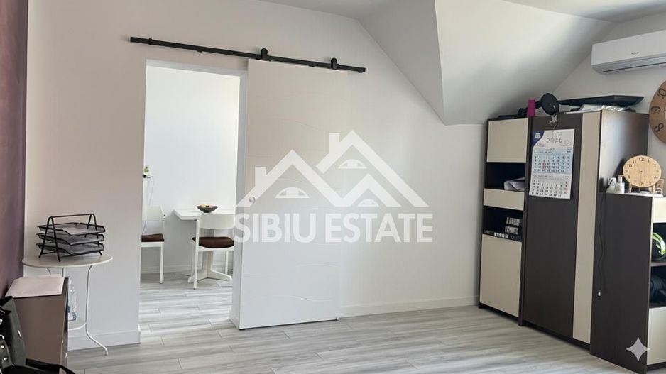 Apartament 2 camere la casă cu pod+curte in  Șelimbăr-Zona Brana - Poză 5