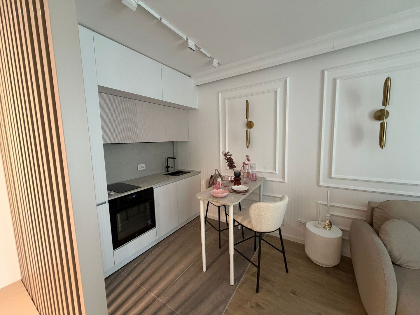 AP. 2 CAMERE ESTORIA, PRIMA INCHIRIERE, PET-FRIENDLY, PARCARE, METROU - Poză 2