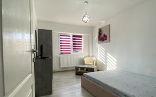 Garsoniera in Mioveni, zona centrala  situata la etajul 2 din 4 - Poză 3