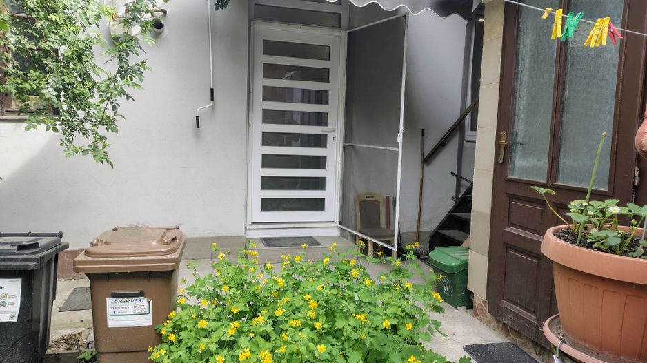 Apartament 3 camere la casa ,ultracentral, 550 E neg. Comision 50% - Poză 9