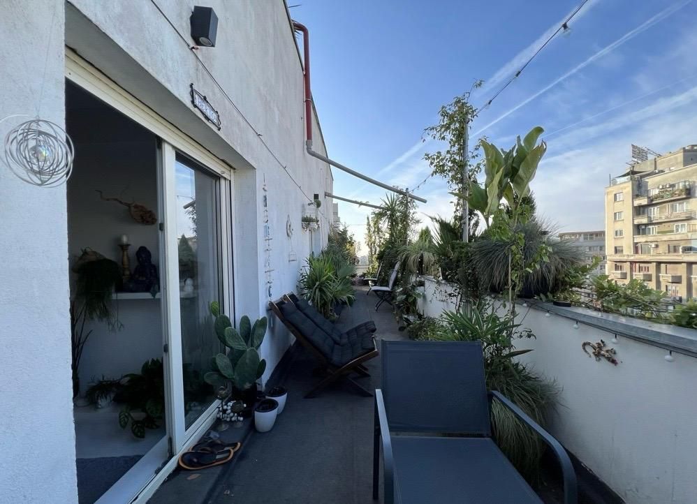 APARTAMENT UNIC  3 CAMERE | TERASĂ 30 MP  | VEDERE PANORAMICĂ | ZONA CENTRALĂ - Poză 1