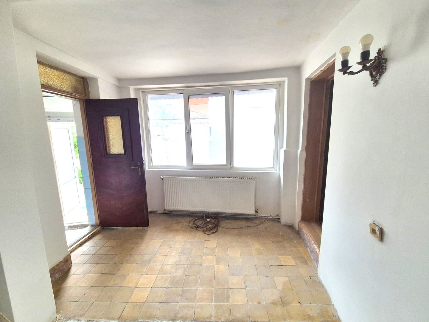 Casa de vanzare pretabila locuinta sau afacere | 13 Septembrie - Poză 8