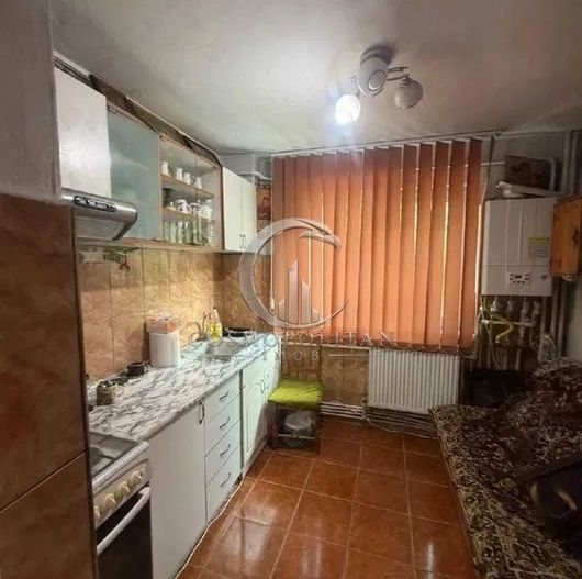 Apartament cu 3 camere ~ zona Micro 3 ~ etaj 1 din 4 ~ - Poză 1