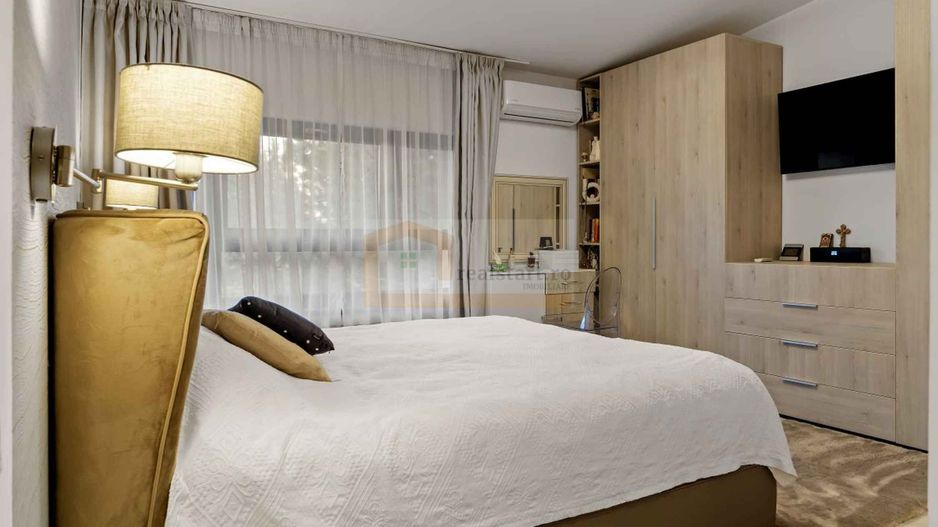 Deschidere Lac Snagov, Semineu, Garaj barca cu lift, ponton - Poză 25