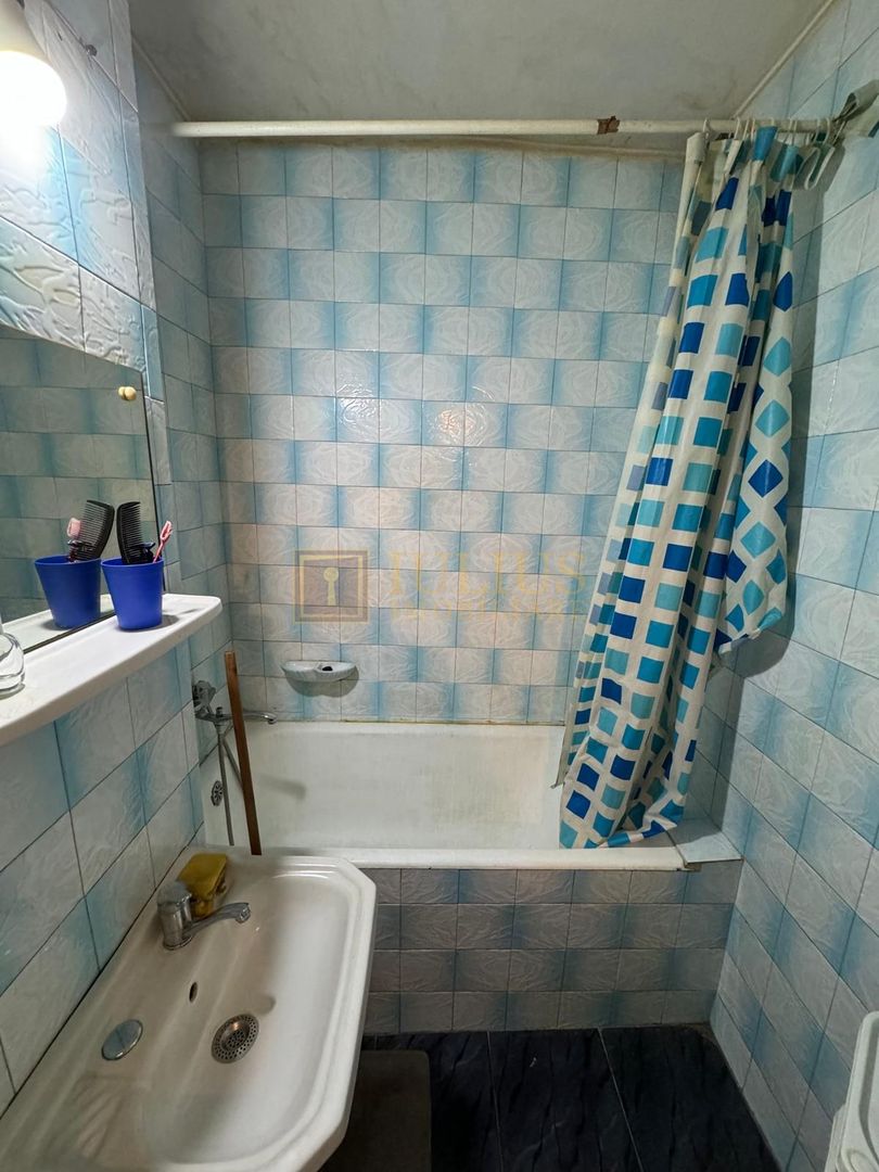 3 camere decomandat, centrala proprie. - Poză 5