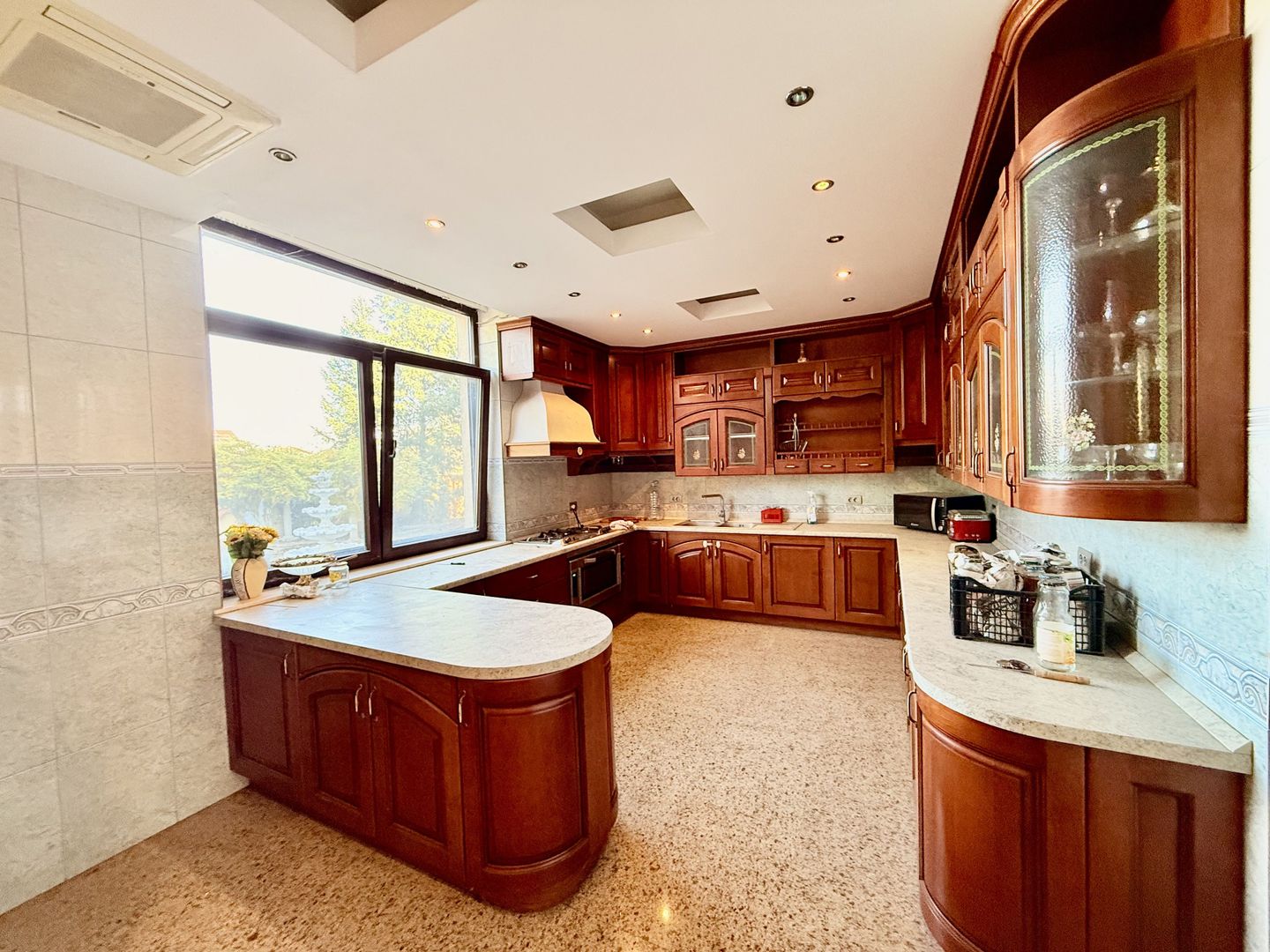 Duplex 14 camere Pantelimon Cernica 864 mp desfasurati - Poză 18