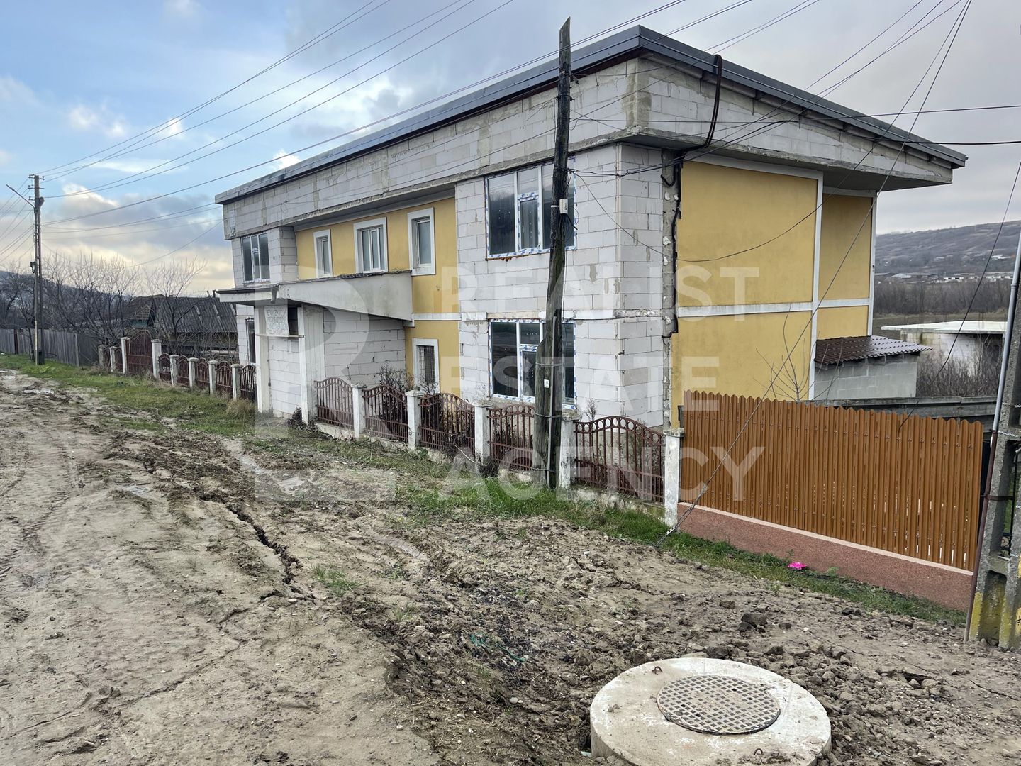 Vânzare, proprietate pe prima linie, Satul Poiana – Iași - Poză 2