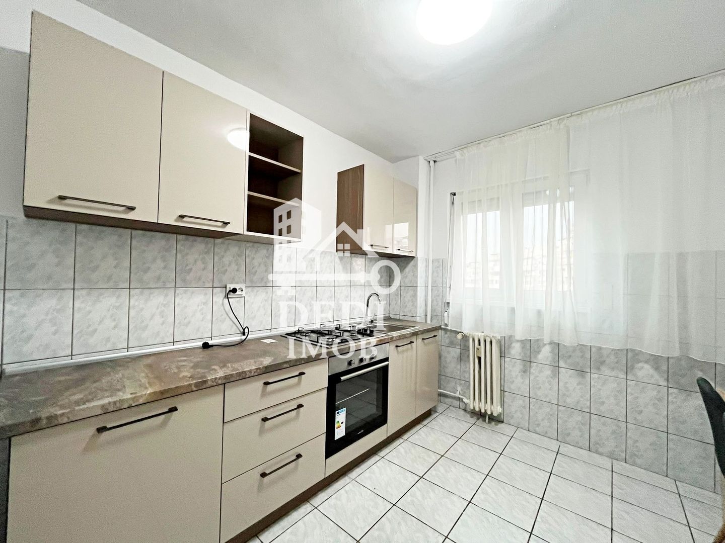 Apartament 3 camere de inchiriat in zona centrala Blv. Dacia, Oradea - Poză 7