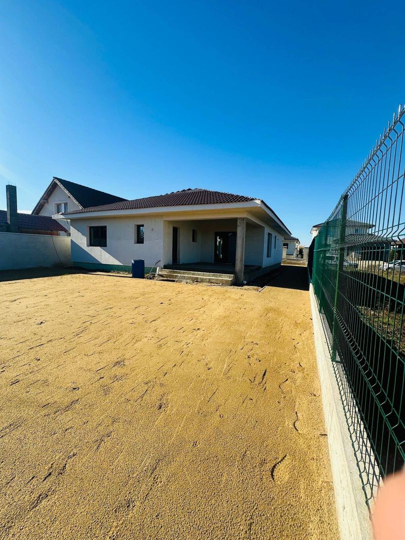 Casa noua, 4 camere,semifinisata, zona Grigorescu- 243.000 euro neg - Poză 5