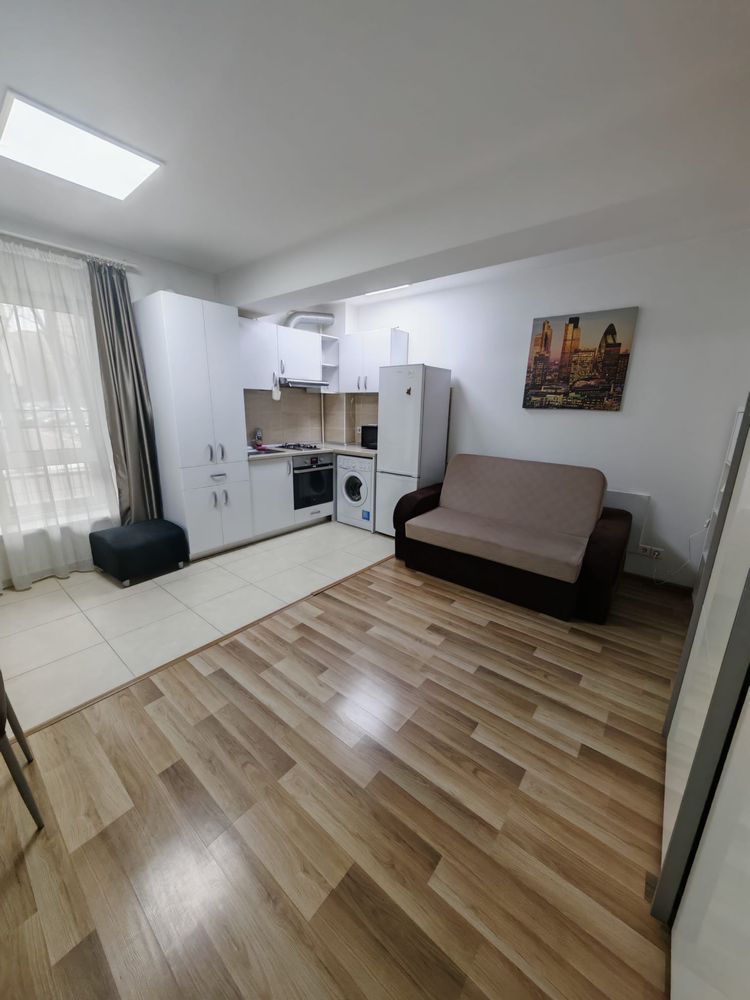 Garsonieră spațioasă de închiriat Piața Sudului - Poză 1