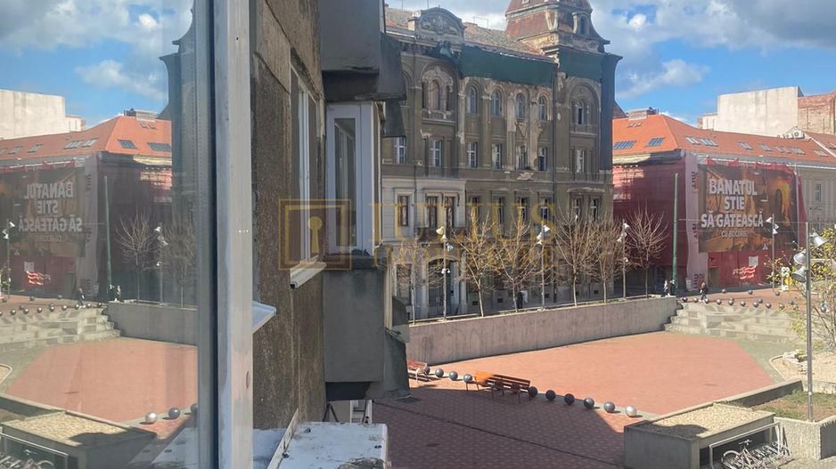 2 dormitoare, centrala proprie, bucatarie inchisa. Piața Libertatii. - Poză 3