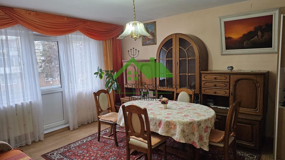 Apartament 4 camere, etaj 1, garaj – Str. Victoriei zona sc. nr. 4 - Poză 1