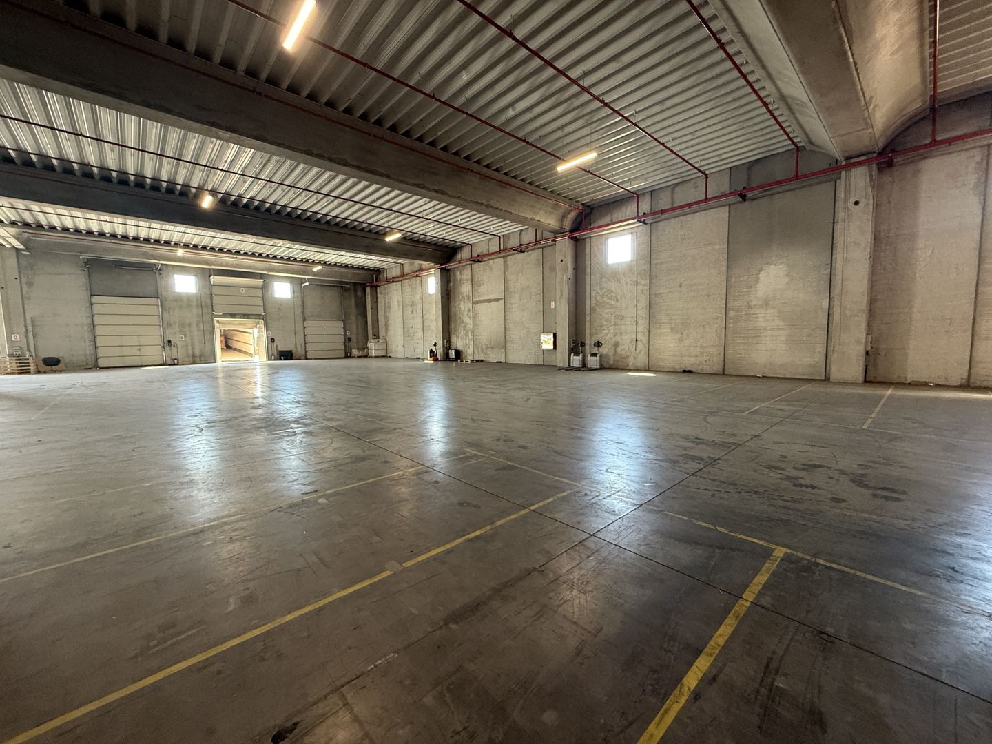 Parc logistic 17000 mp de vânzare, Chitila, investiție cu venit stabil - Poză 2