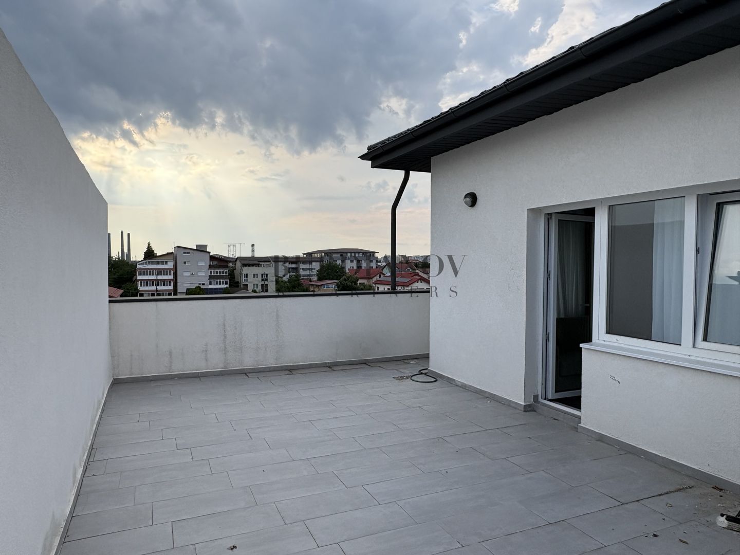 Apartament cu 2 camere + Terasă și loc de parcare - Metrou 1 Decembrie - Poză 5