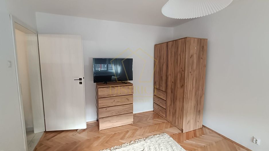 Apartament renovat 2 camere | Complex Studențesc - Poză 1
