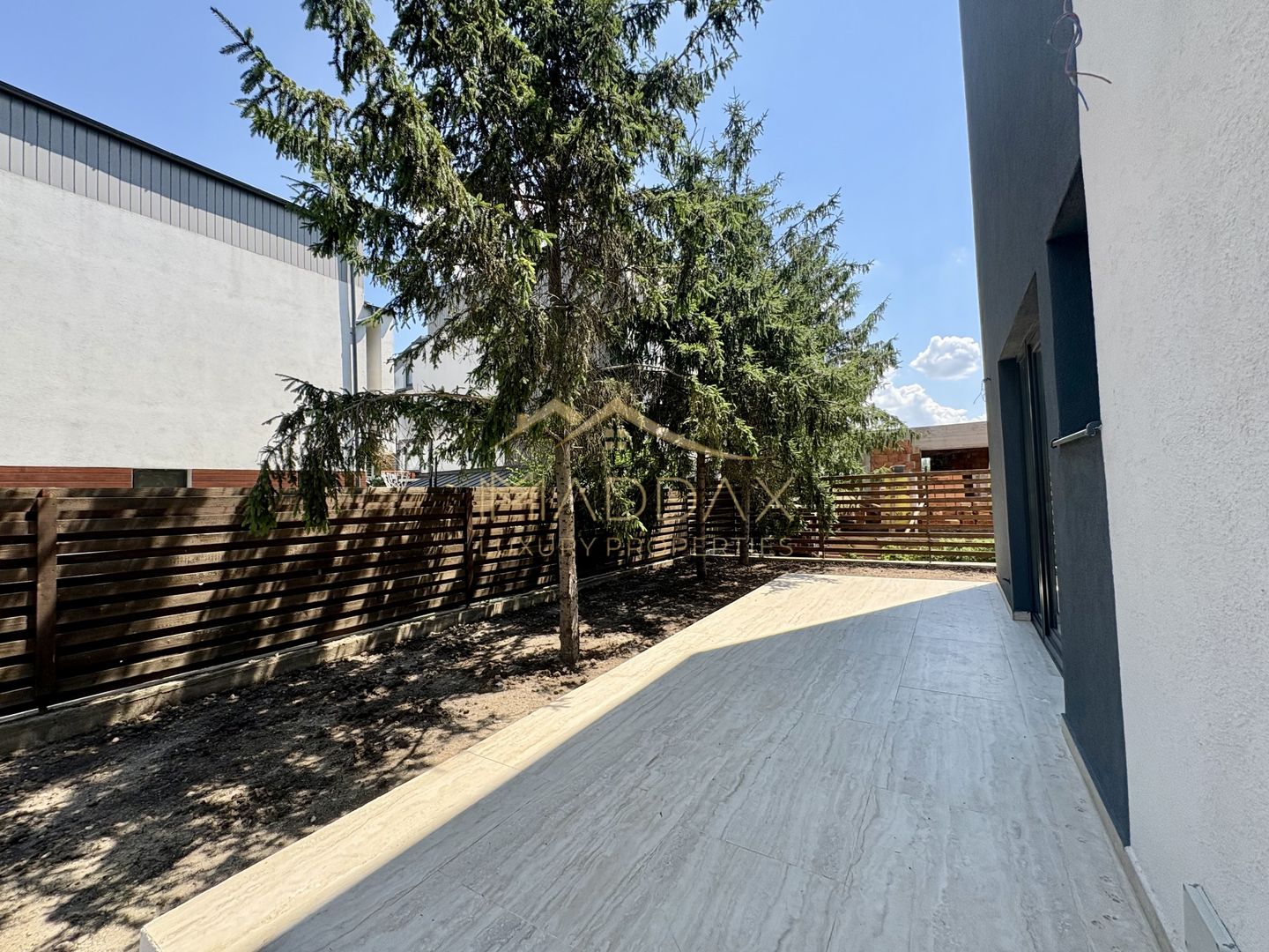 Vila Premium cu 6 camere Tunari  P+1+M ~ Exclusivitate - Poză 11
