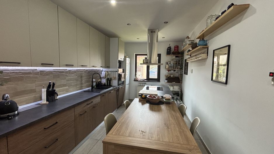 Vilă individuală/poziție avantajoasă în Dumbrăvița! - Poză 5