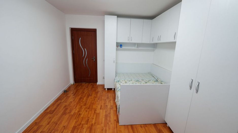 Oaza de liniste in Bariera Valcii – casa P+1 cu terasa, curte si acces securizat - Poză 33