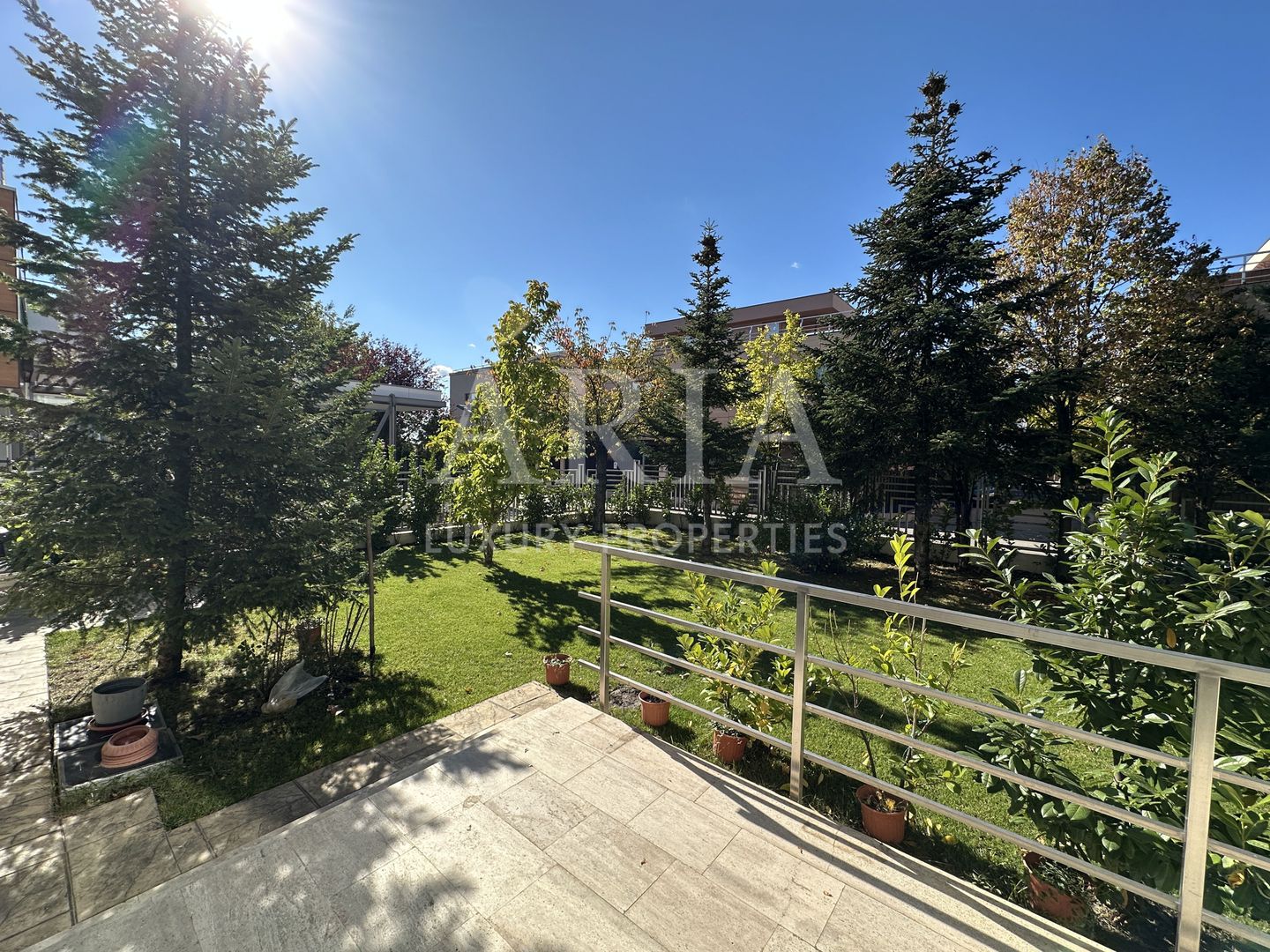 VILA INDIVIDUALA PIPERA Erou Iancu Nicolae - Poză 2