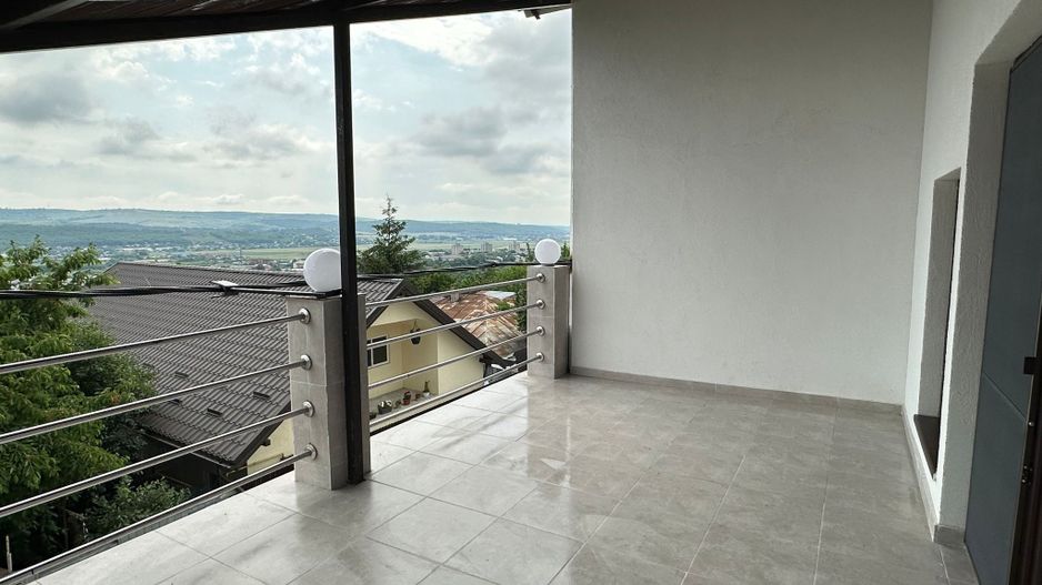 Vilă tip duplex, modernizată 2023,  teren 913 mp, zona Cartier; - Poză 5