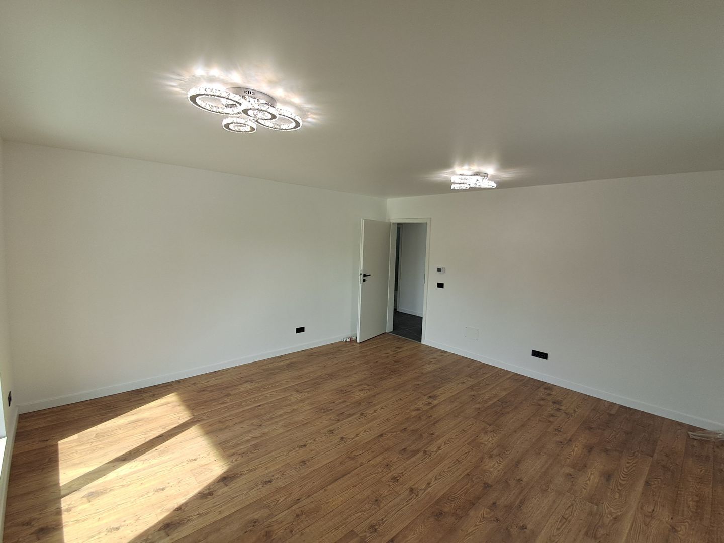 Prima inchiriere 3 camere+ parcare subterana , bloc nou S31 - Poză 23