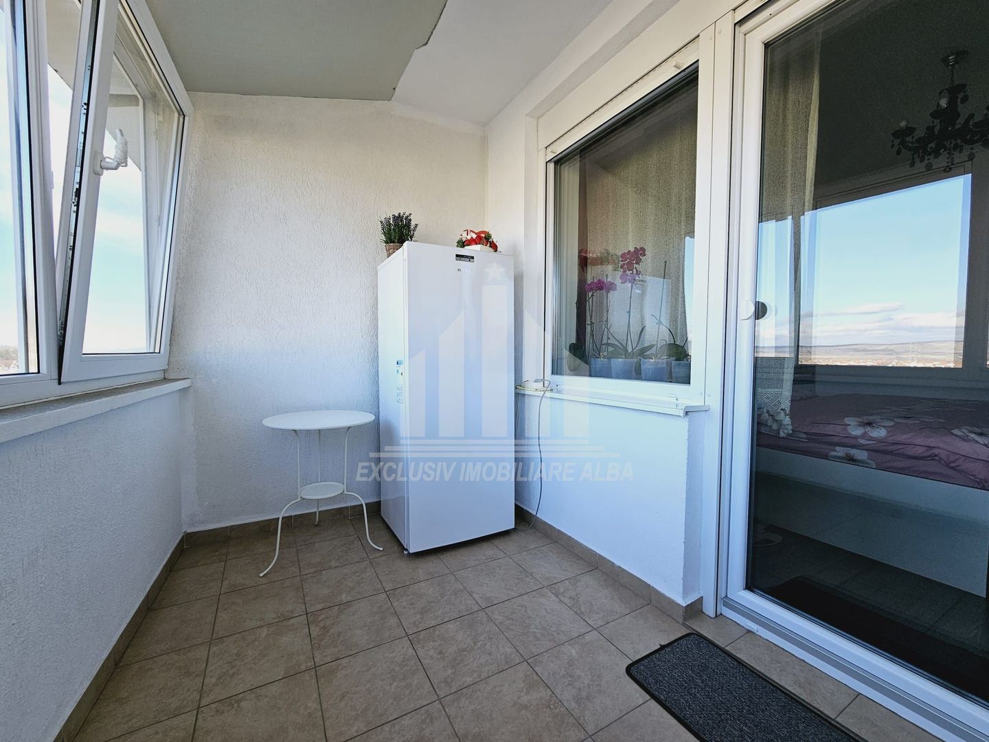 Apartament cu 2 camere decomandate, Cetate - Poză 10