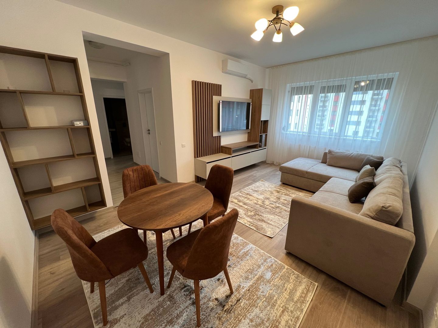 Apartament 2 camere | Regie Residence | Loc parcare inclus - Poză 1