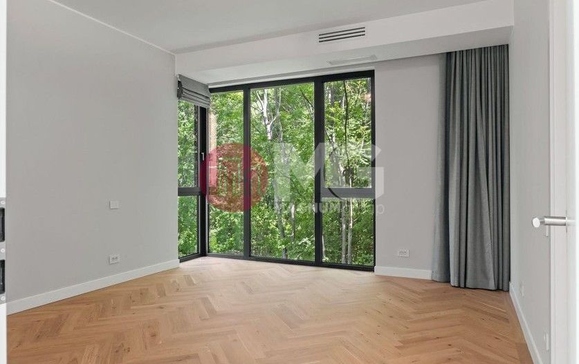 Vila moderna- de vanzare- la padure - Poză 13