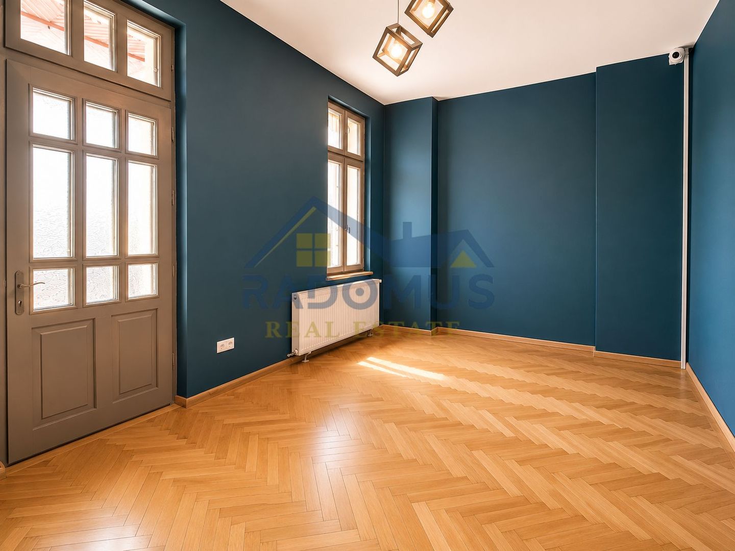 Spațiu Comercial | Centru | 3 Camere | 100 mp | Etaj 500/ Mansarda 400 - Poză 13