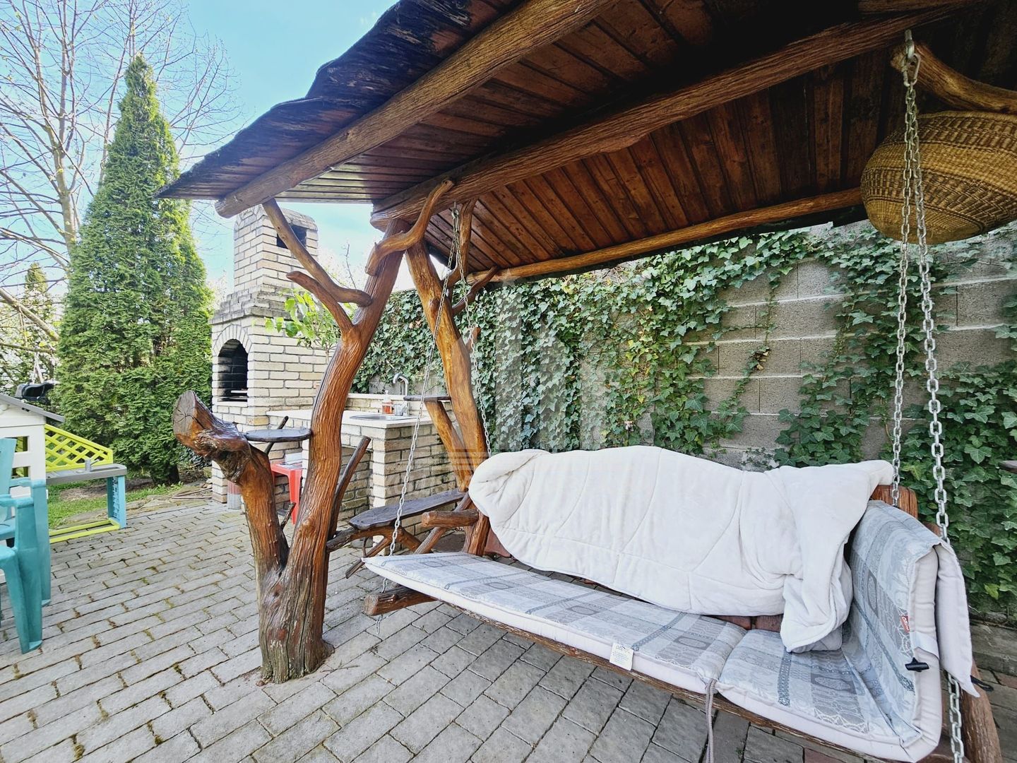 Casa individuala | Pensiune | 550 mp | 1100 mp teren | Cetate - Poză 23