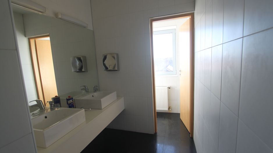 Spatiu birouri- 526mp -4734 euro/luna+TVA - zona Semicentrala - Poză 23