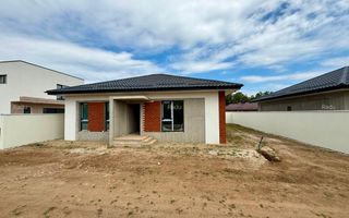 Case individuale, parter + pod, 135 mp utili, teren 400 mp - Poză 11