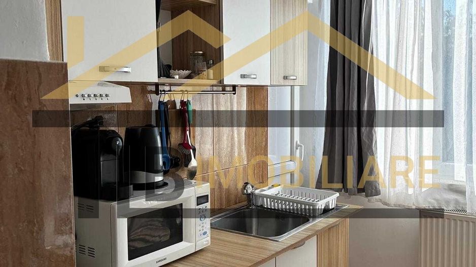 Apartament de 2 camere, 46 mp, decomandat, zona UMFST - Poză 4