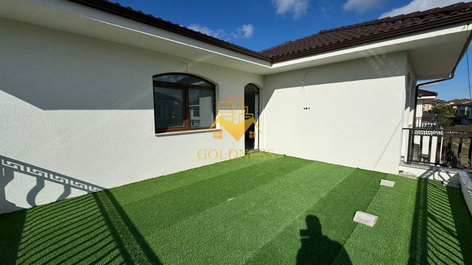 Casa 4 Camere Semifinisata, 2 Garaje, Curte 450mp, Terase 93mp, Dezmir - Poză 8