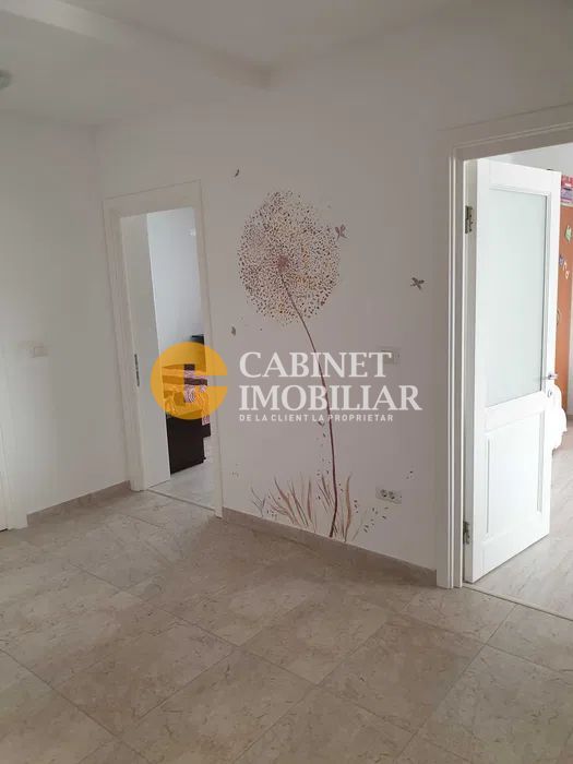 Cug - 3 Camere Decomandat - 86 Mp - Loc De Parcare + Boxa - Poză 6