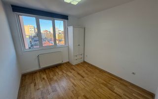Apartament cu 3 camere, 65 mp, decomandat, zona Semicentral - Poză 5