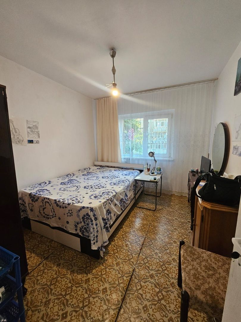Apartament 3 camere- Lapus, zona Restaurant intim - Poză 5