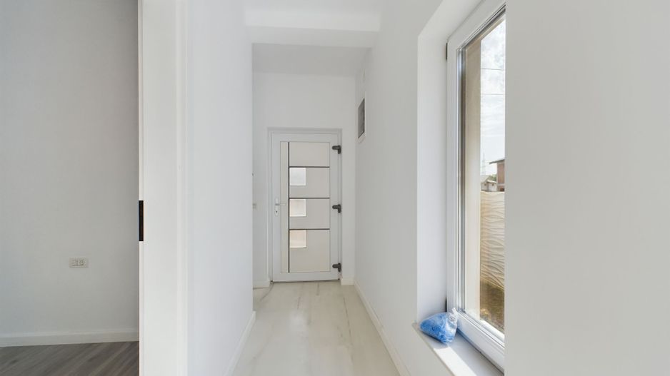 Duplex cu 5 camere în Ghiroda - Poză 8