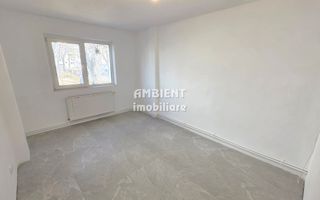 DE ÎNCHIRIAT - Spațiu birouri - Apartament cu 3 camere, parter, zona CENTRU; - Poză 9