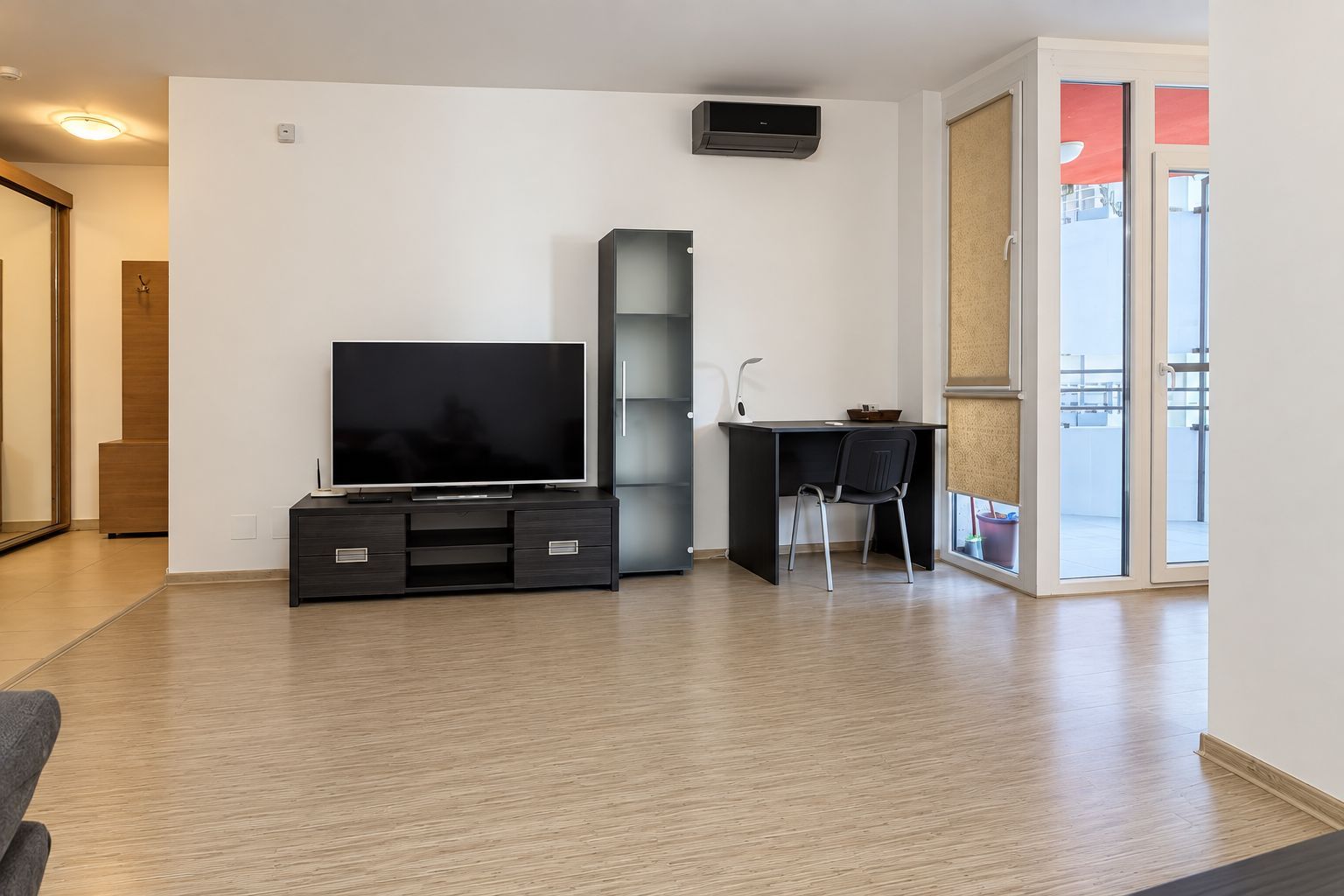 Apartament 2 camere, Ared Kaufland, zona Banu Mărăcine, loc de parcare - Poză 2