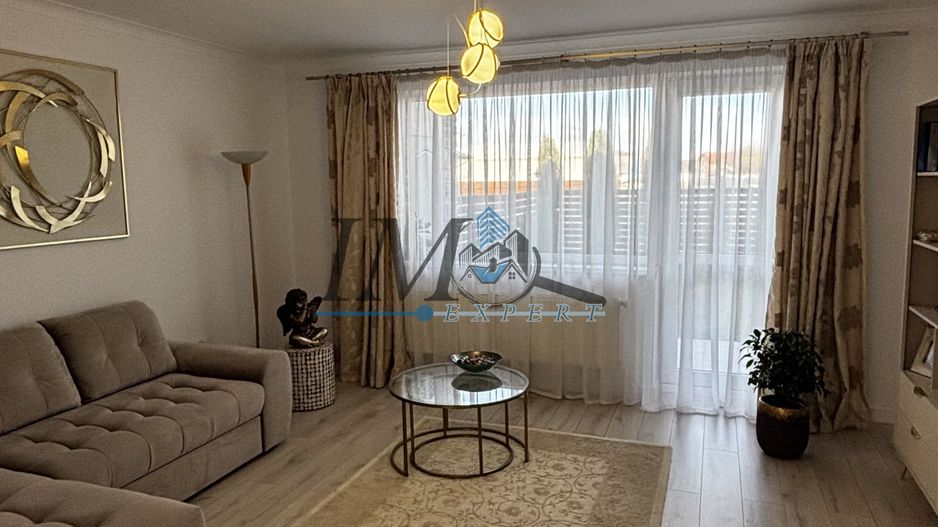 Casa înșiruită de vânzare in Alba Iulia - Poză 1