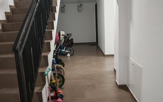 Apartament Giroc decomandat, mobilat si utilat - Poză 13