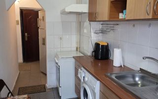 Garsonieră de închiriat, 40 mp, zona Capăt Canta, etaj 4/10, cu lift - Poză 7