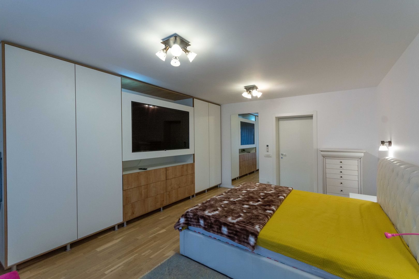 Calarasilor | 3 camere | Mai bine nu se poate, mai frumos nu exista - Poză 2