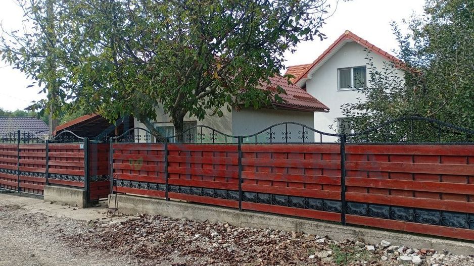 Casă intabulată cu anexă și teren de 1000 mp în Carlig (Popricani) - Poză 7