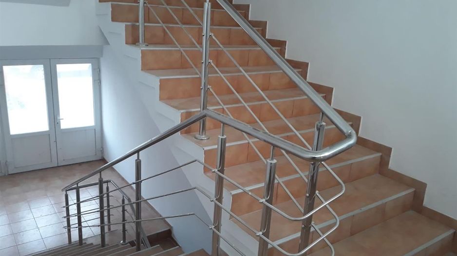 Incepe afacarea ta prospera in unul din aceste Spatii comerciale, Tractorul - Poză 3