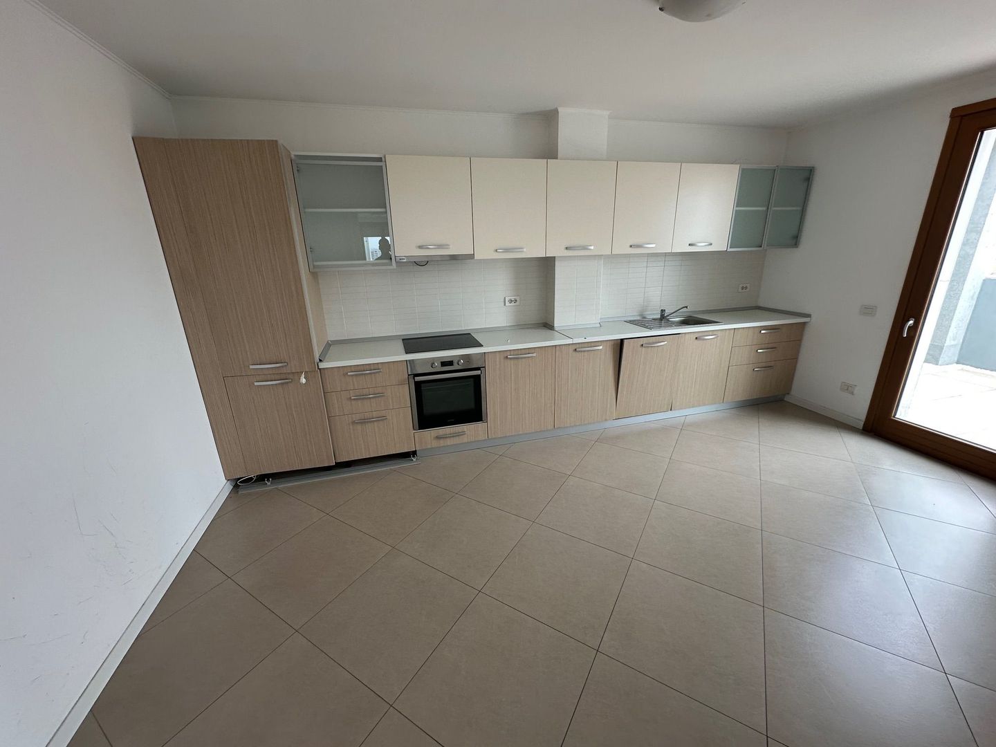 Birouri  cladire noua, zona centrala - Poză 8