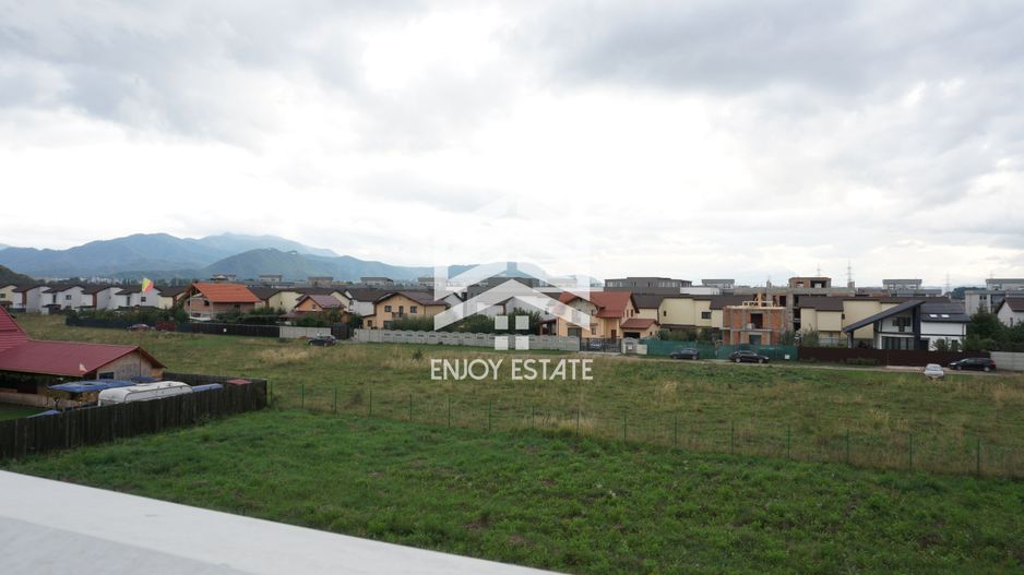 Apartament pe 3 niveluri, terasa, curte si 2 locuri parcare - Poză 10