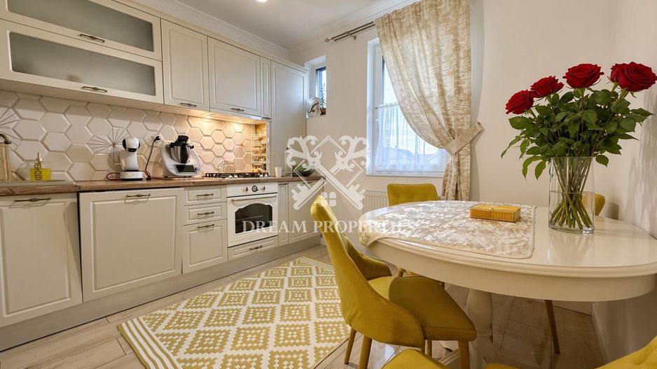 Apartament decomandat cu 3 camere, 2 bai, balcon, parcare, Sannicoara - Poză 9